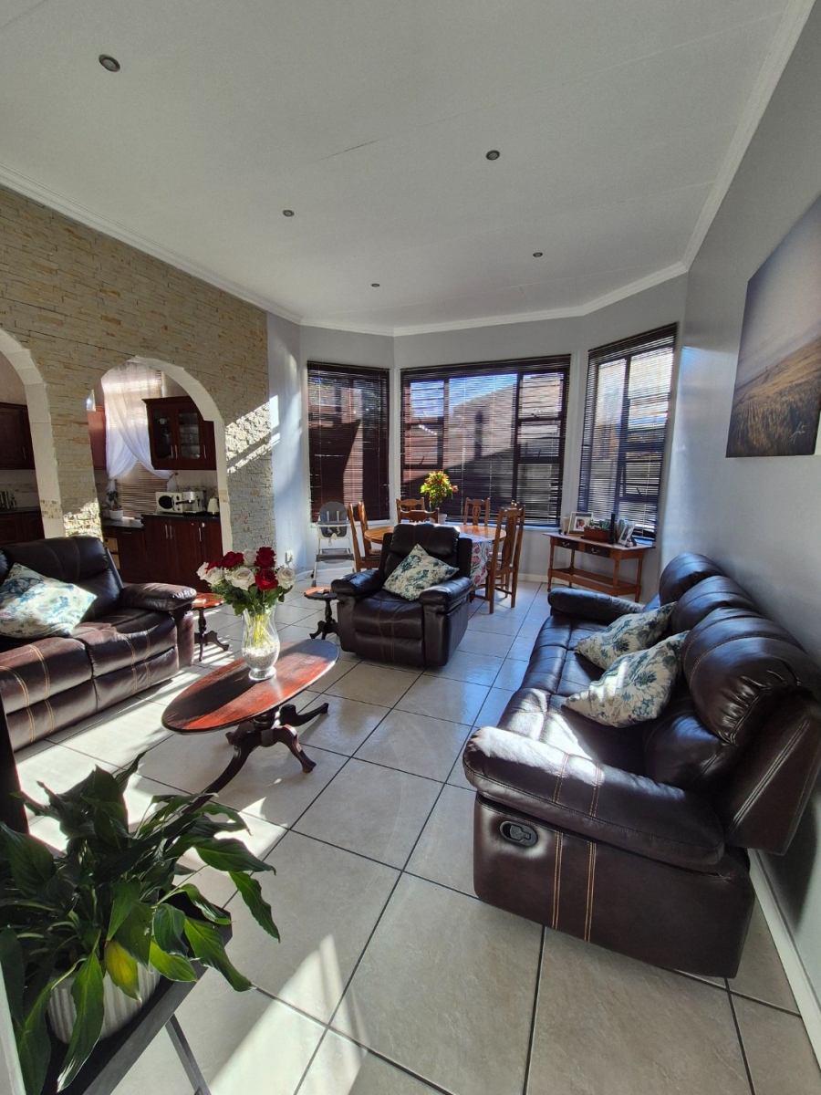 To Let 3 Bedroom Property for Rent in Bethlehem Free State